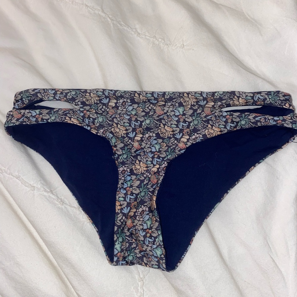 LSpace reversible bottoms